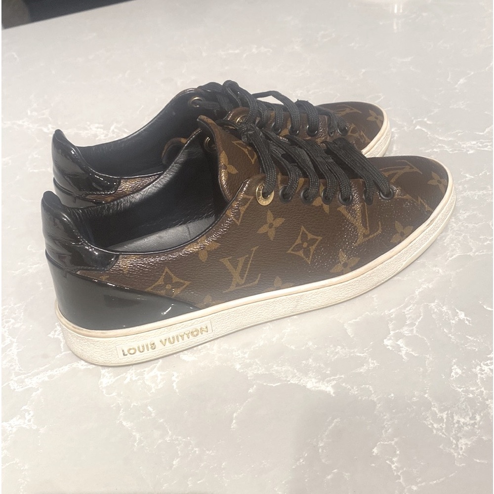 COPY - Authentic Louis Vuitton Frontrow Sneaker, Size 37